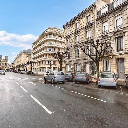 Le Coquet Logement Climatise Face A La Cathedrale - 3G แร็งส์ ภายนอก รูปภาพ