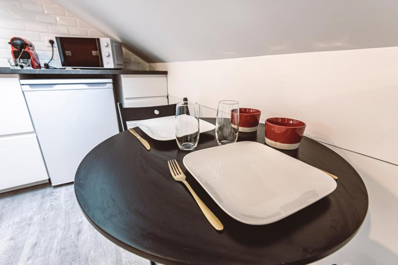 Le Coquet Logement Climatise Face A La Cathedrale - 3G แร็งส์ ภายนอก รูปภาพ